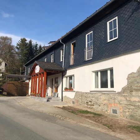 Landgasthof Wetteraperle Raila Exterior photo